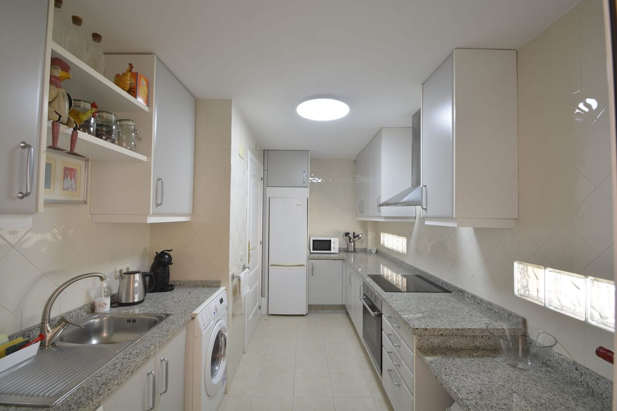 2 bedroom Apartment in Elviria in Elviria - foto 9