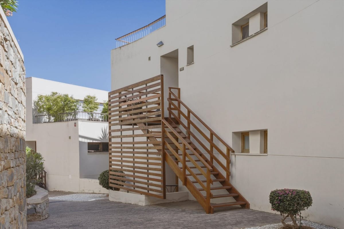 3 bedroom Apartment in Altos De Los Monteros in Altos de los Monteros - foto 14