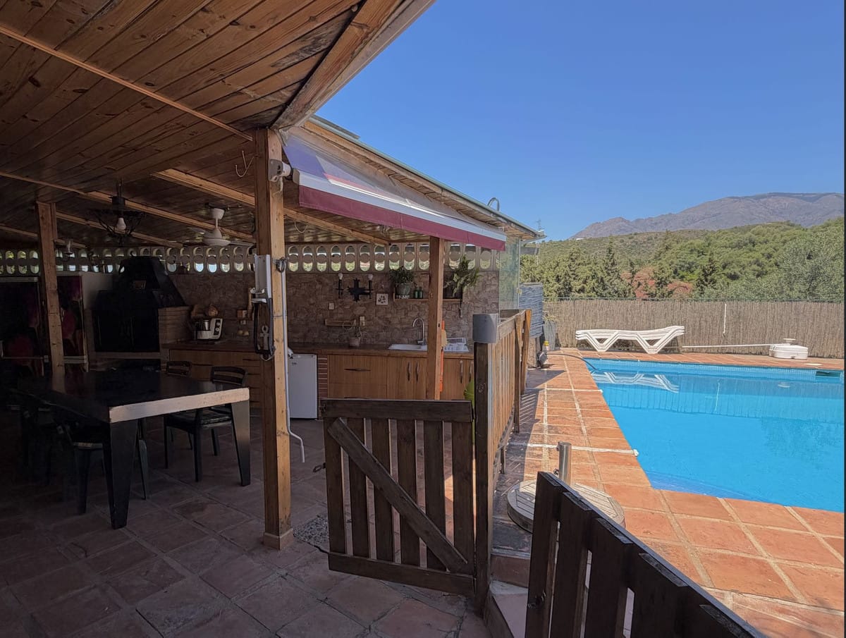 Finca met twee onafhankelijke woningen in Estepona in Estepona - foto 9