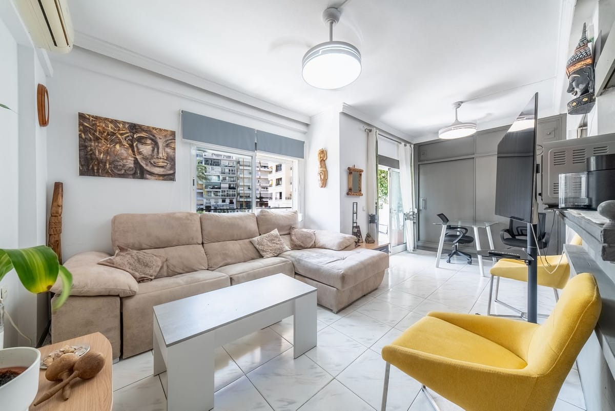 1 bedroom Apartment in Marbella in Marbella - foto 2