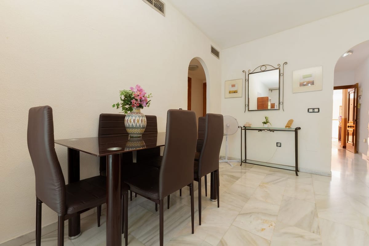2 bedroom Apartment in Fuengirola in Fuengirola - foto 4