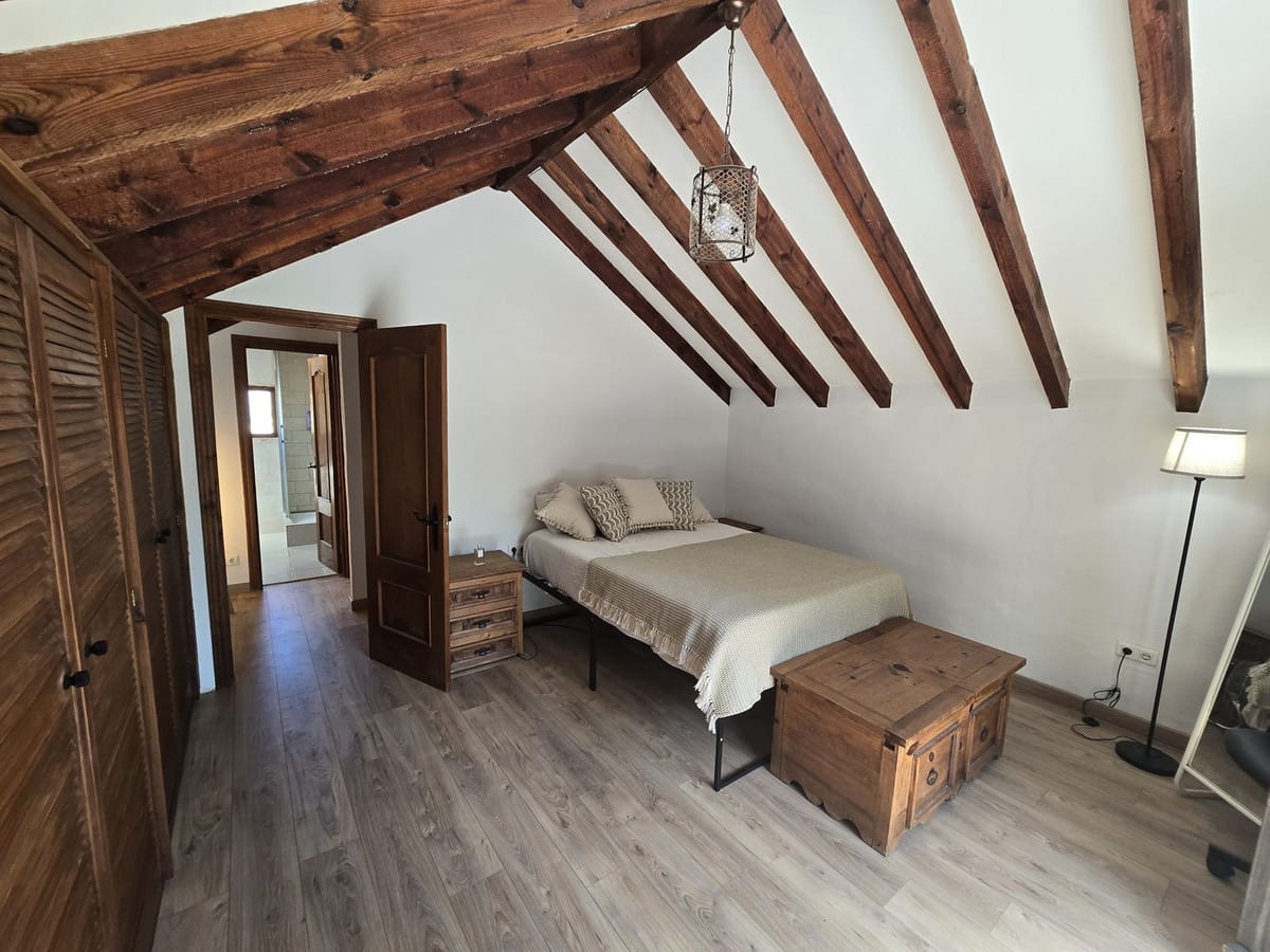 3-slaapkamer villa nabij Monda in Monda - foto 16