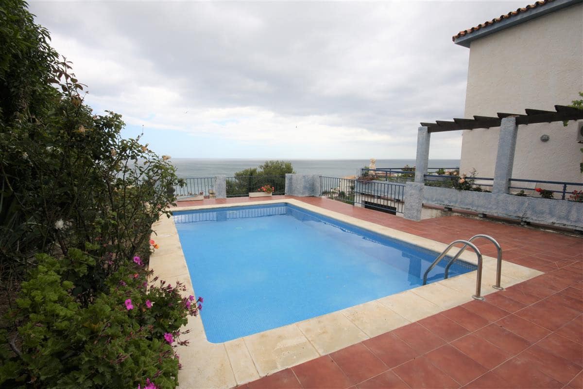 4 bedroom House in Estepona in Estepona - foto 16