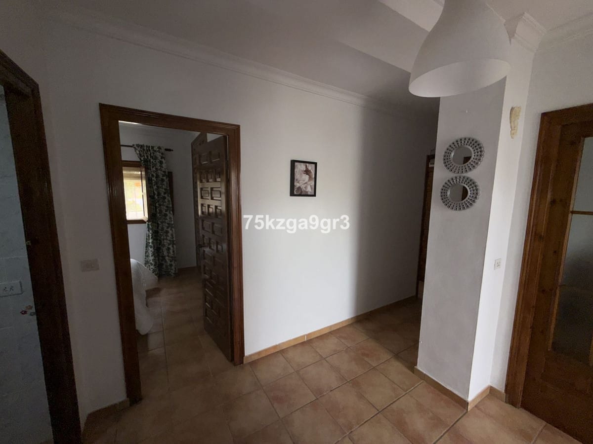 Vrijstaande villa met 4 slaapkamers in Alora in Alora - foto 9
