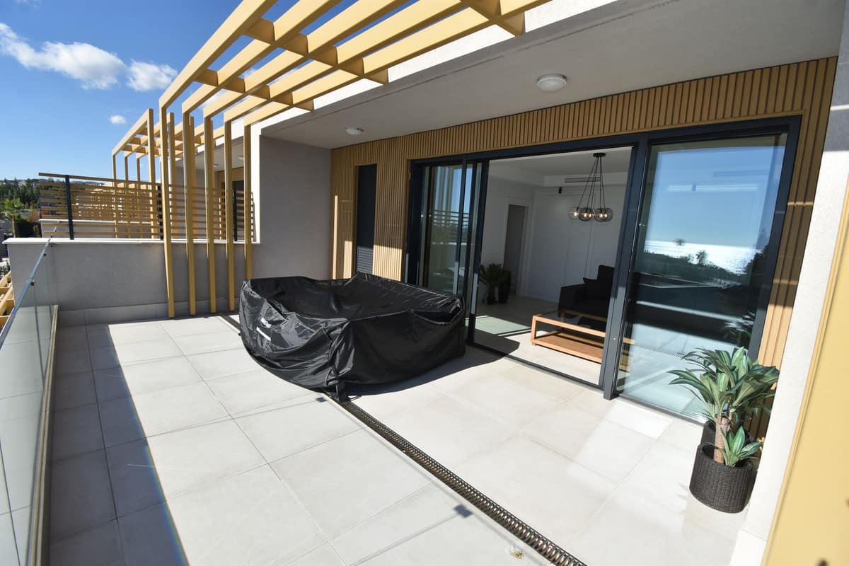 Prachtige 4-slaapkamer rijtjeswoning in Mijas Costa in Mijas Costa - foto 2