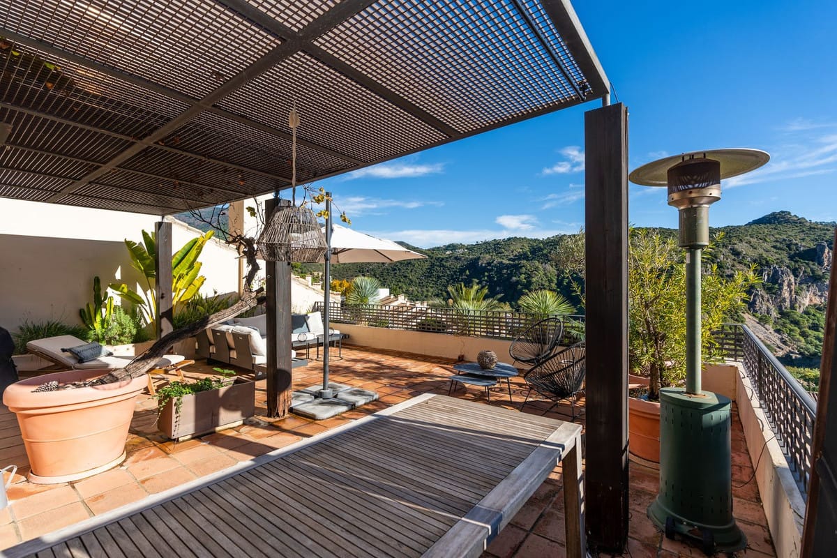 4-slaapkamer townhouse in Benahavís, El Casar in Benahavís - foto 5