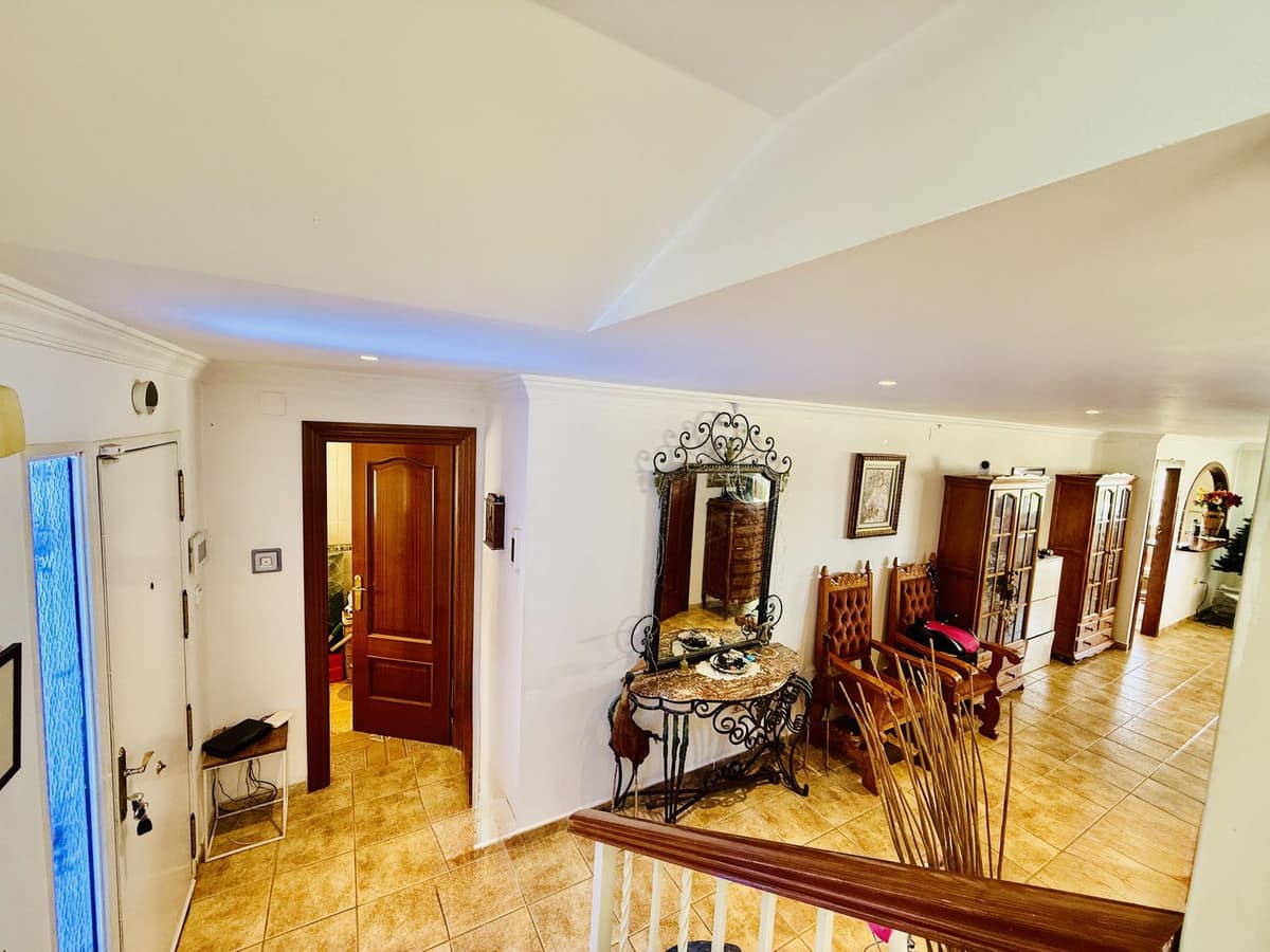 6-slaapkamer villa in Alhaurín de la Torre in Alhaurín de la Torre - foto 8