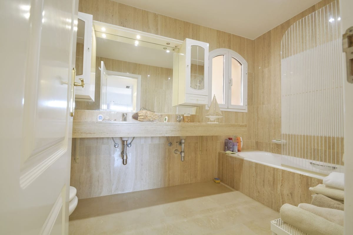 2 bedroom Apartment in Elviria in Elviria - foto 16