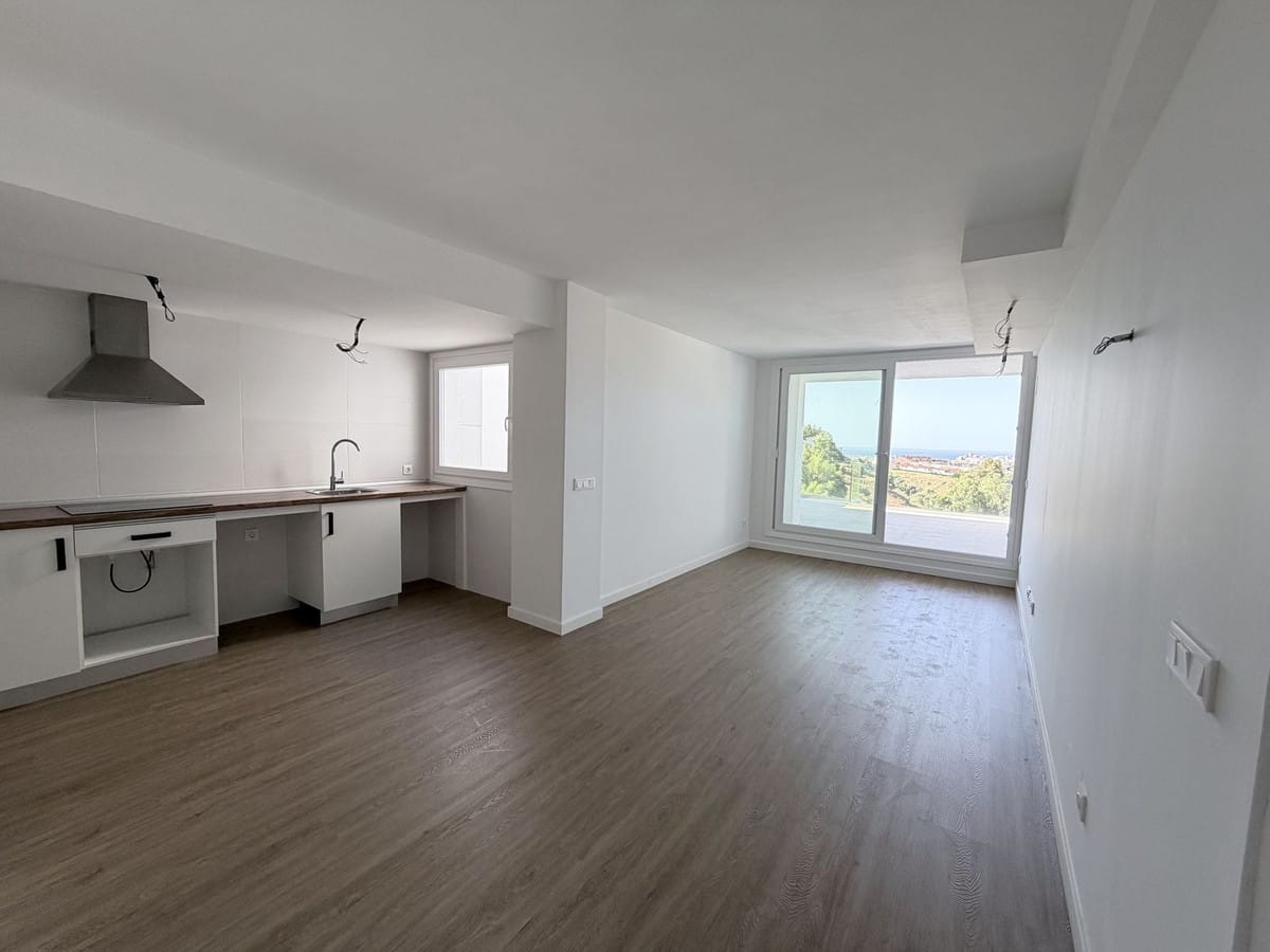 2 bedroom Apartment in Fuengirola in Fuengirola - foto 3