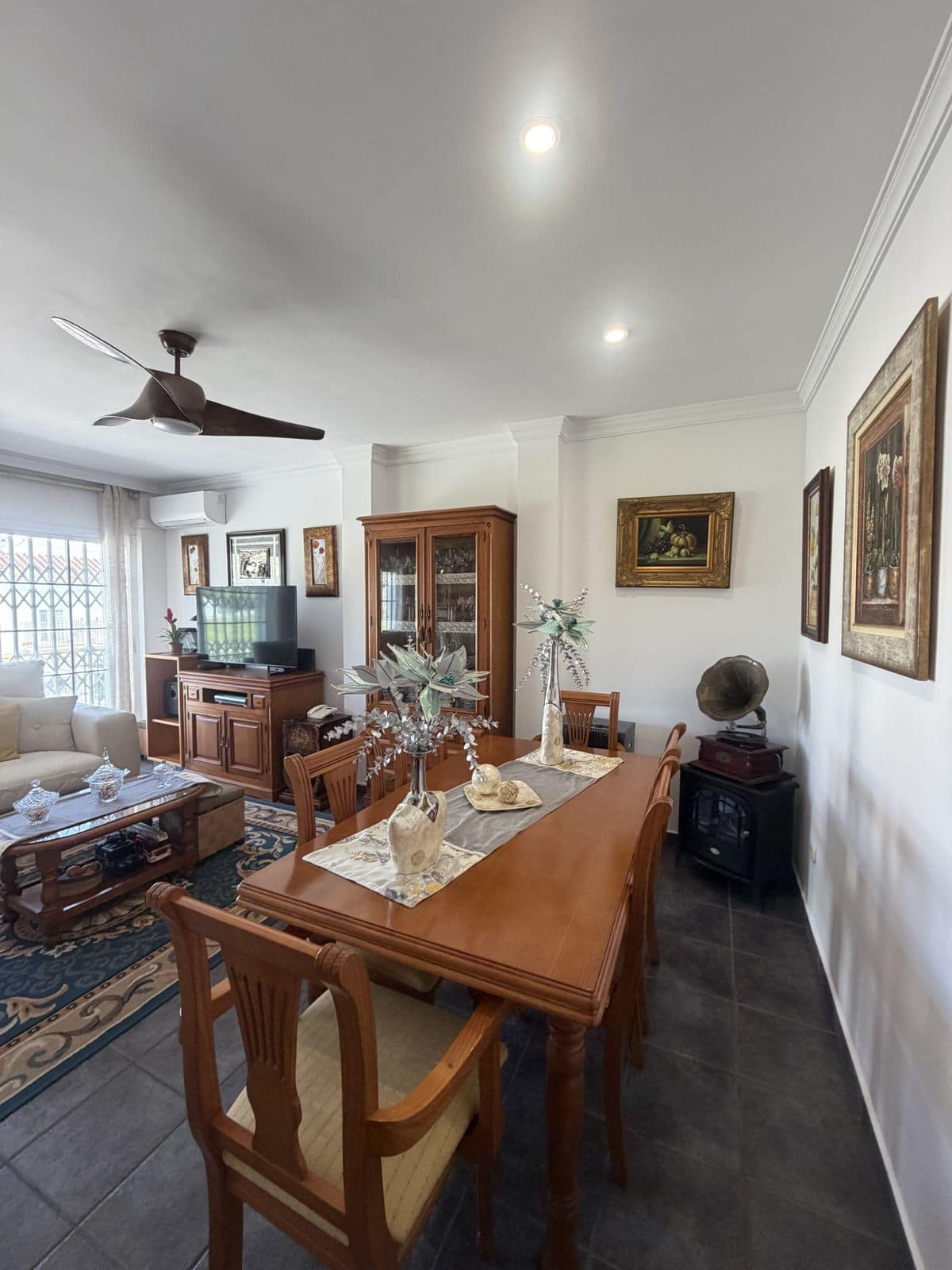 3-slaapkamer stadswoning in Estepona met ruim terras en garage in Estepona - foto 3