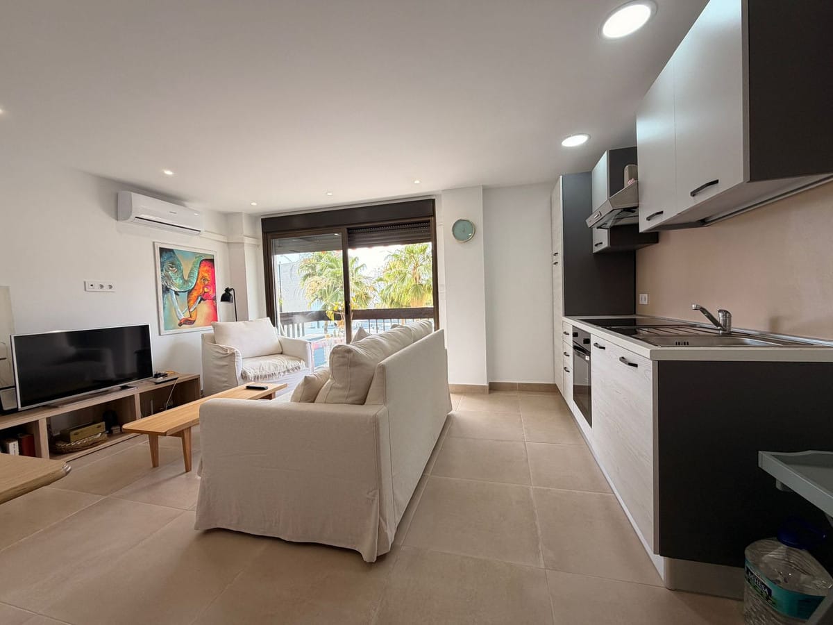 2 bedroom Apartment in Torremolinos in Torremolinos - foto 5