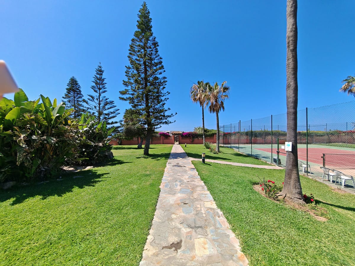 Duplex-appartement met 3 slaapkamers in Marbella in Marbella - foto 18