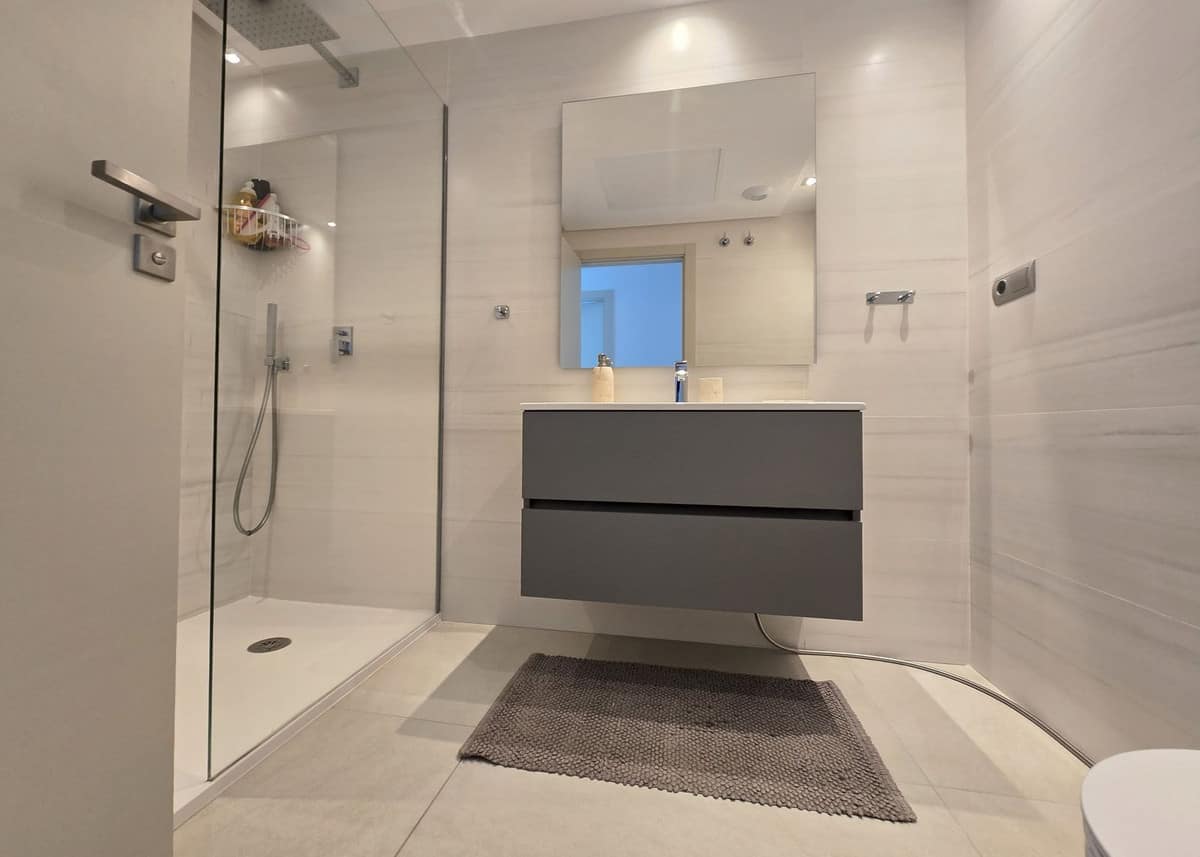 Stijlvol 3-slaapkamer hoekappartement met panoramisch uitzicht in La Cala Golf in La Cala Golf - foto 9