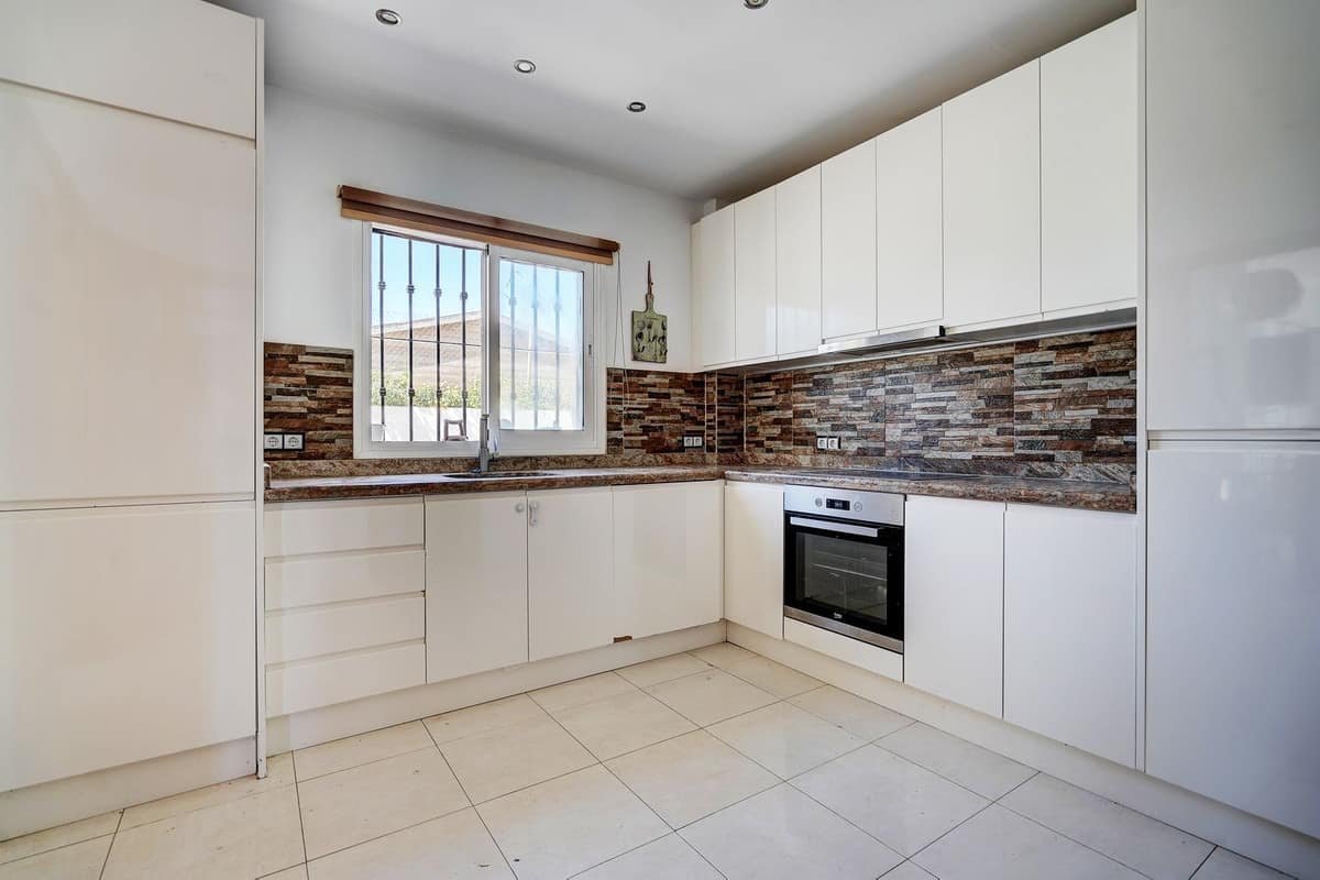 4-slaapkamer villa in Torreblanca met zeezicht en zwembad in Torreblanca - foto 10