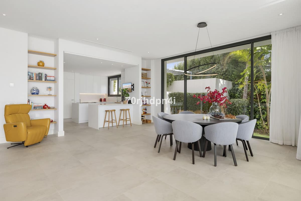 5-slaapkamer villa aan frontline golf in Cabopino, Marbella in Marbella - foto 15