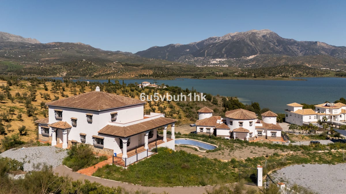6-slaapkamer villa aan Embalse de la Viñuela, Málaga in Viñuela - foto 14