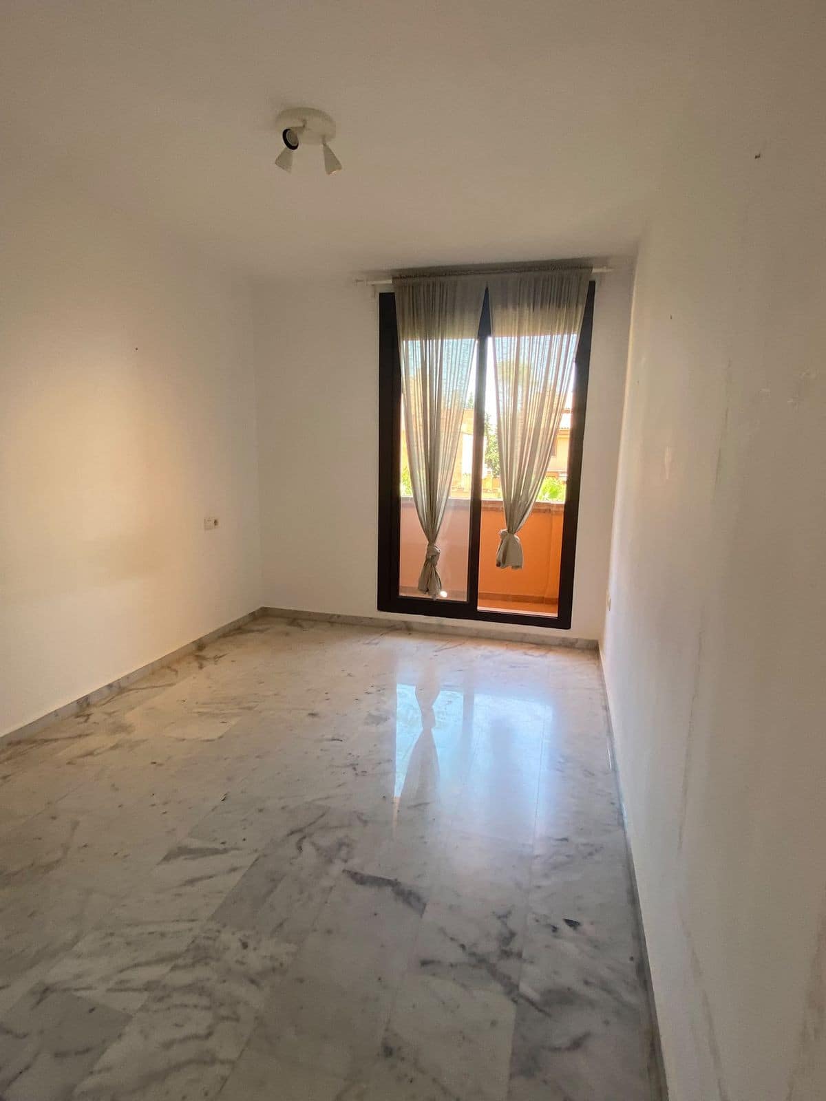2 bedroom Apartment in The Golden Mile in The Golden Mile - foto 18