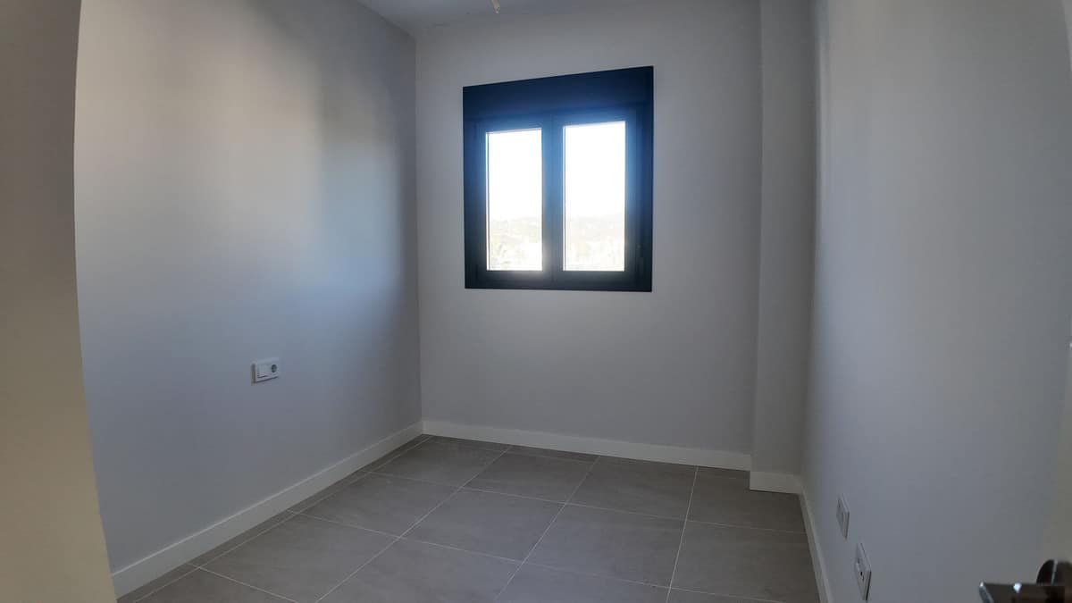 Instapklaar penthouse met drie slaapkamers in Aranya, Estepona in Estepona - foto 20