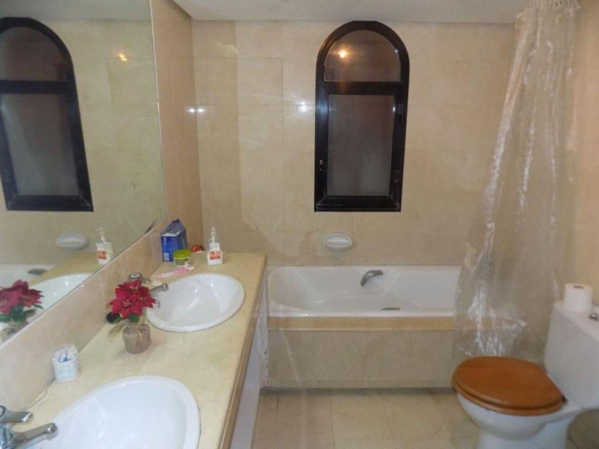 Huis met 3 slaapkamers in Estepona in Estepona - foto 9