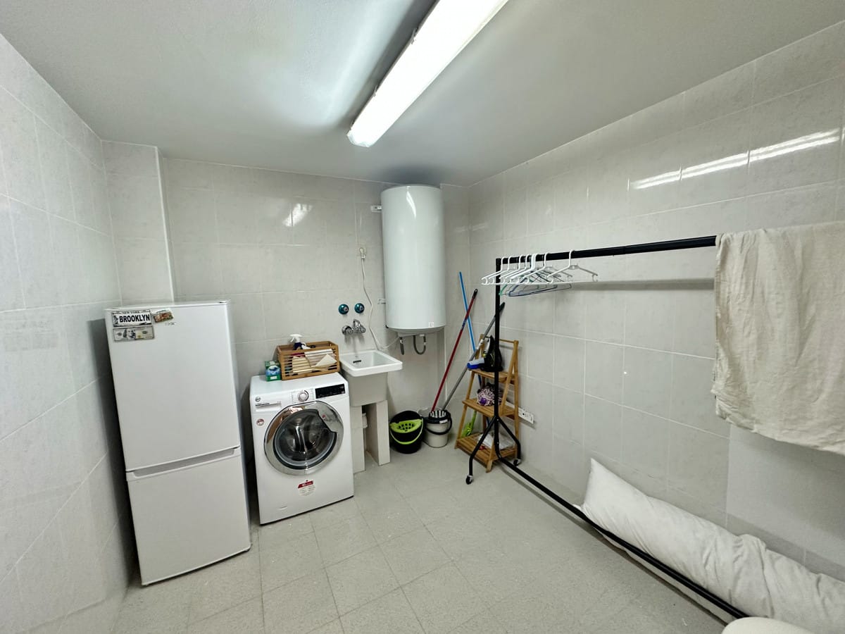 Ruime 3-slaapkamer villa in Benahavís, Puerto de Los Almendros, met panoramisch zee- en bergzicht in Benahavís - foto 19