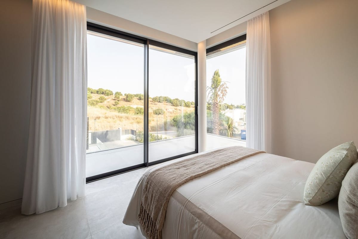 6-slaapkamer villa in El Paraiso in El Paraiso - foto 16