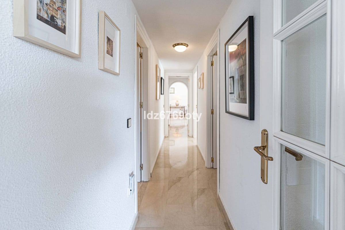Luxe 3-slaapkamer appartement in Benalmádena Costa in Benalmadena Costa - foto 12