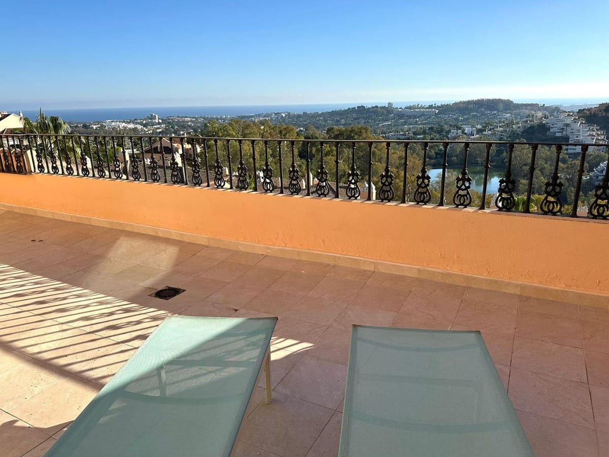 Penthouse met 2 slaapkamers in Nueva Andalucía in Nueva Andalucía - foto 4