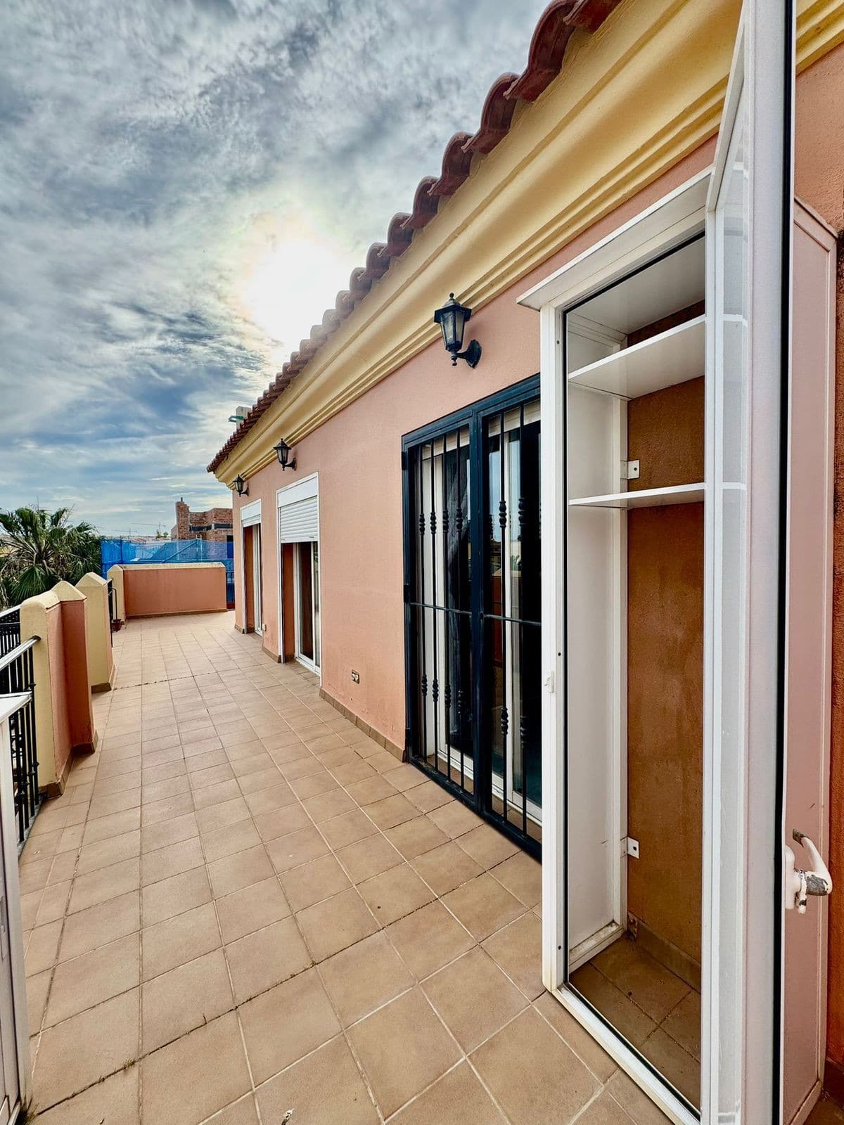 Penthouse met groot terras en open uitzicht in Las Lagunas — 1 slaapkamer in Las Lagunas - foto 16