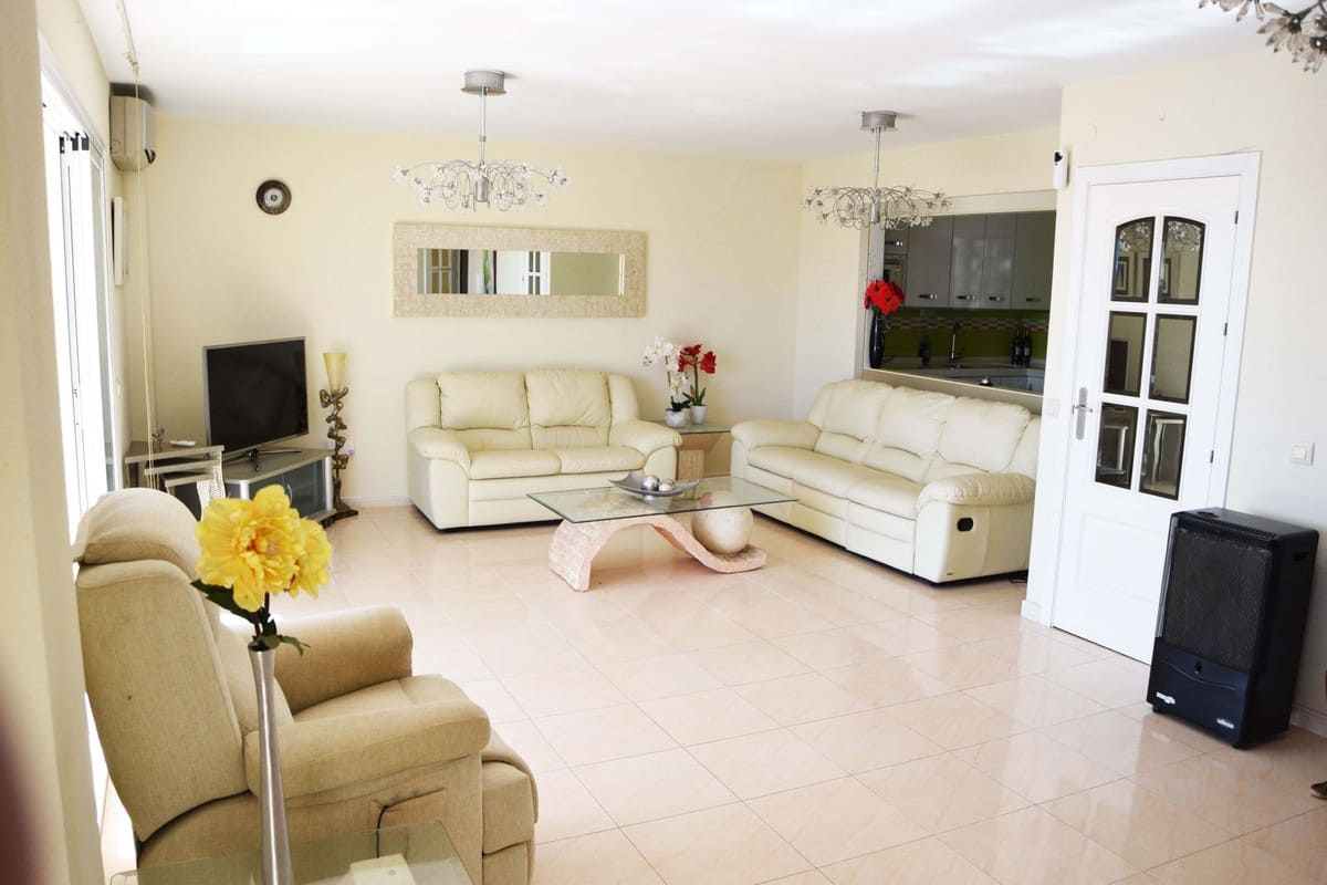 2-slaapkamer appartement met zeezicht in Fuengirola – tweede lijn naar het strand in Fuengirola - foto 4