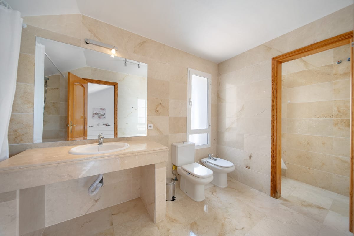 3 bedroom Apartment in Nueva Andalucía in Nueva Andalucía - foto 13