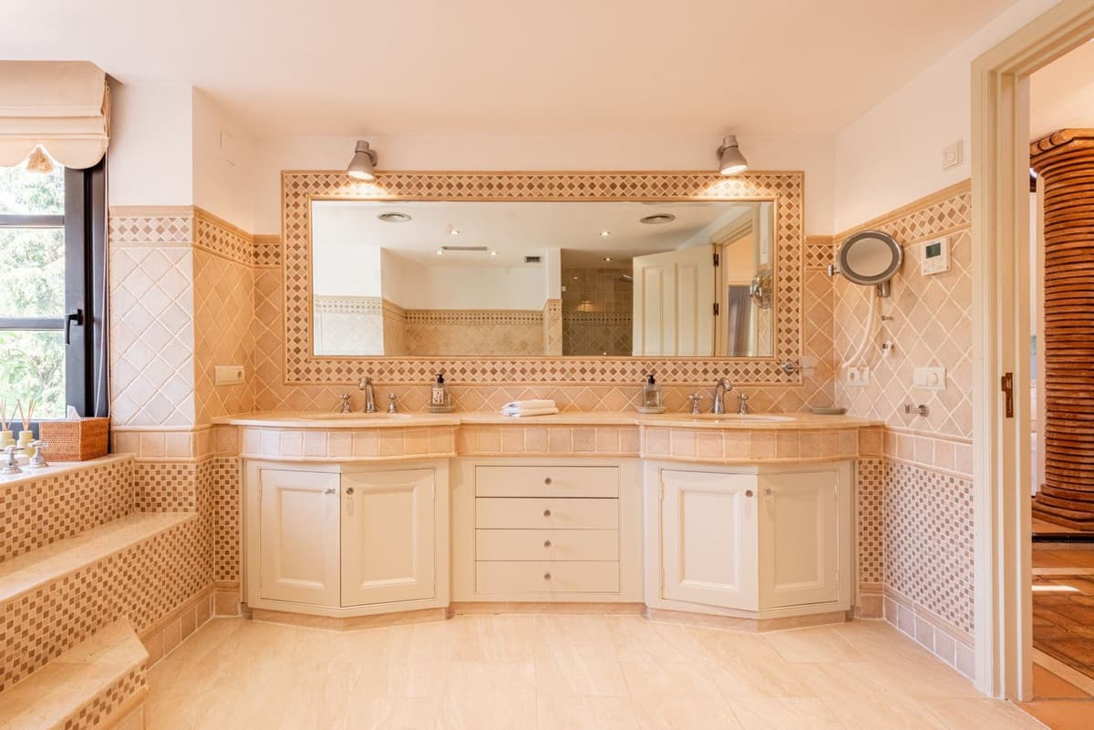 Villa met 4 slaapkamers in El Paraiso, Málaga in El Paraiso - foto 20