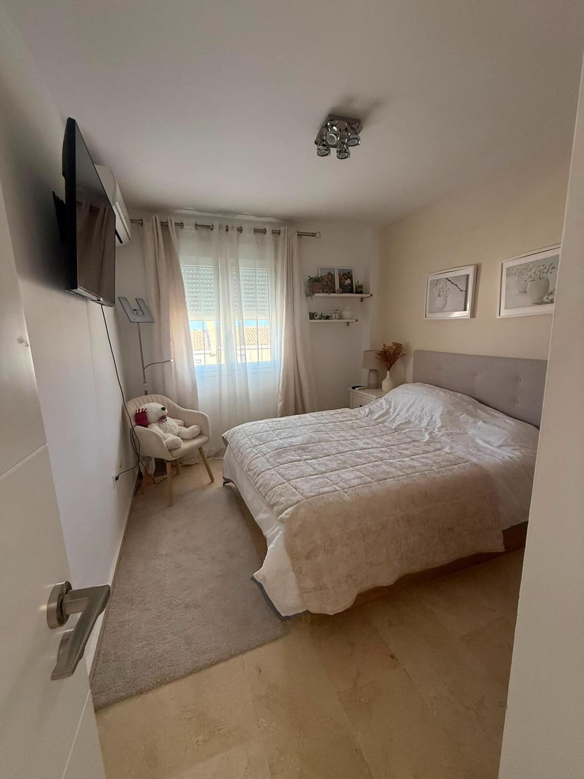 Ruime halfvrijstaande villa met 4 slaapkamers in Torremolinos in Torremolinos - foto 18
