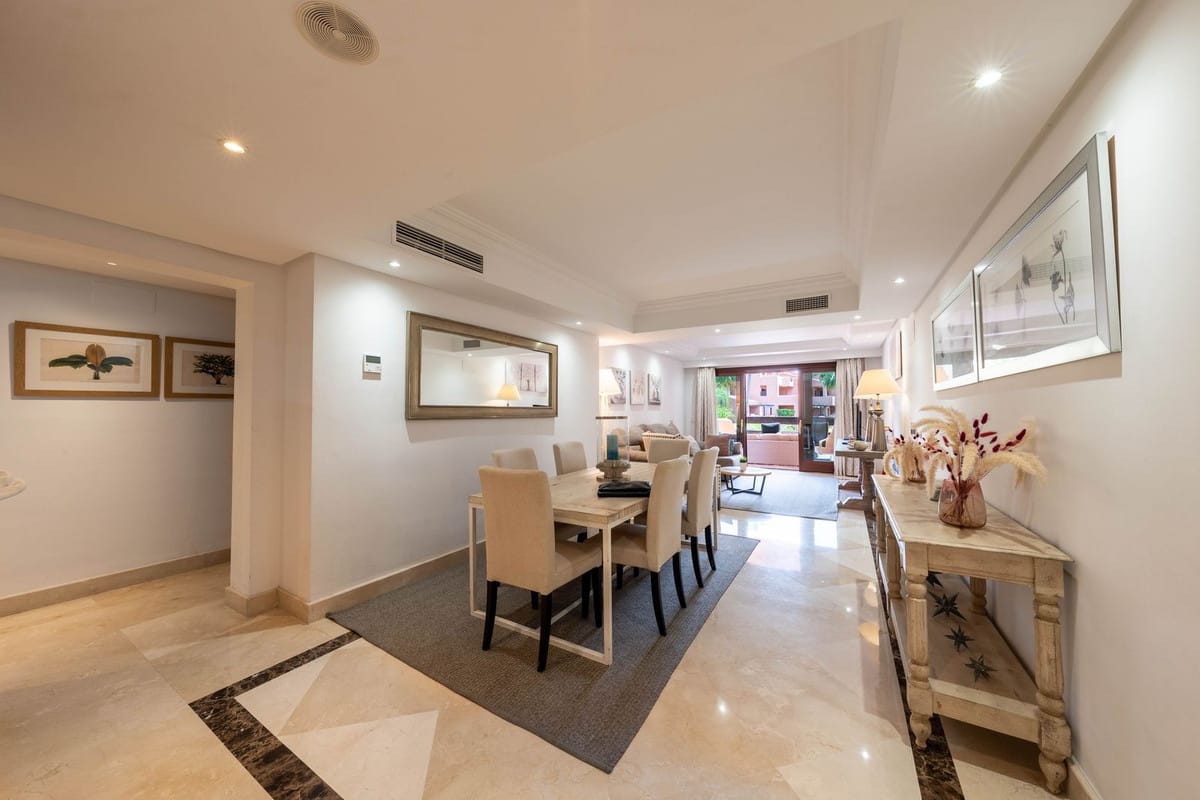 Elegante 2-slaapkamer appartement aan het strand in Estepona in Estepona - foto 5
