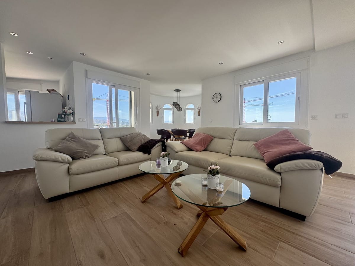 4-slaapkamer villa met zeezicht in Estepona in Estepona - foto 9