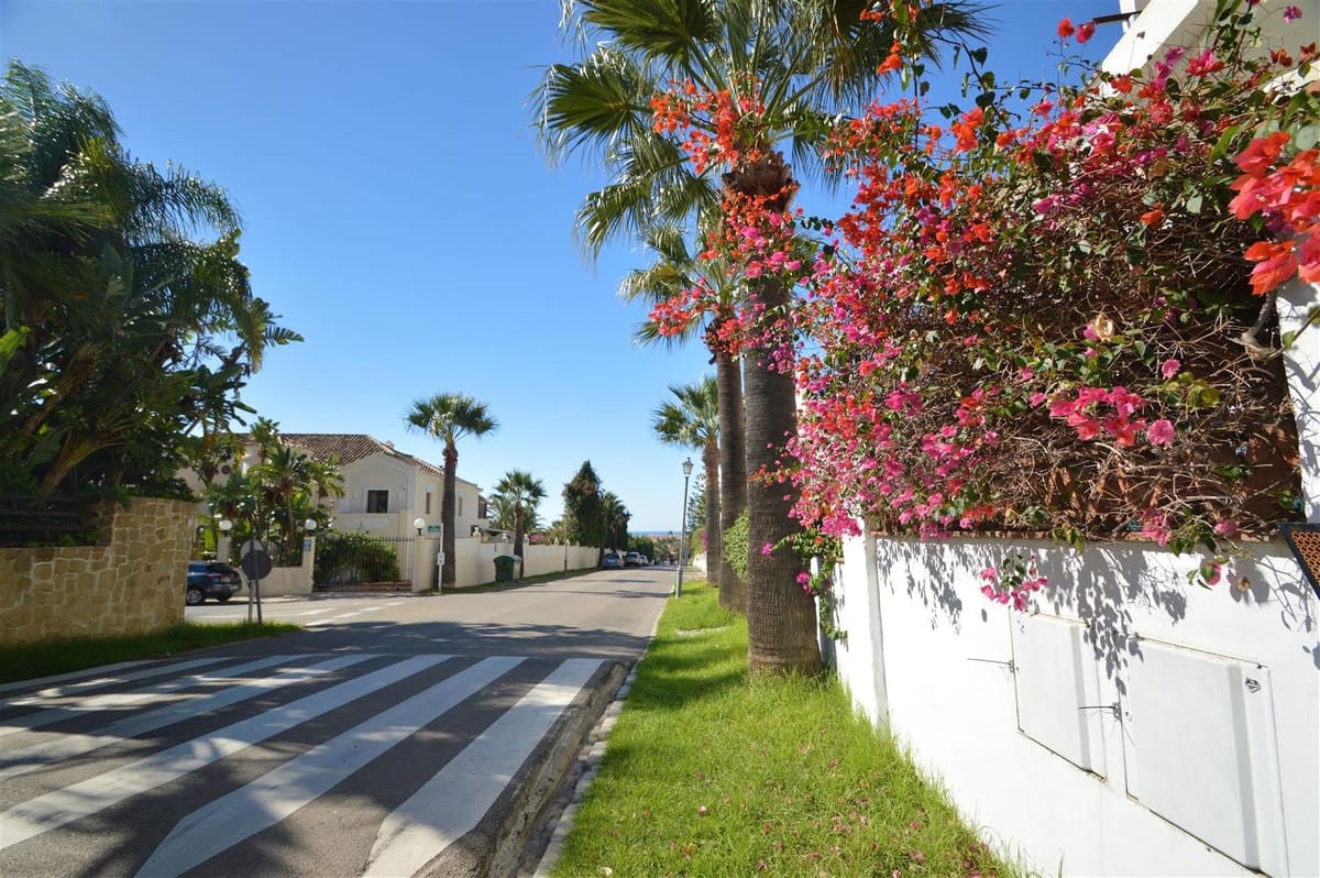 Appartement met 3 slaapkamers en zeezicht in Las Chapas in Las Chapas - foto 14