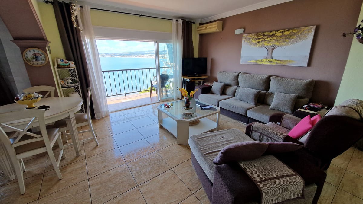 Drie-slaapkamerappartement aan de boulevard van La Playa del Cristo, Estepona in Estepona - foto 12