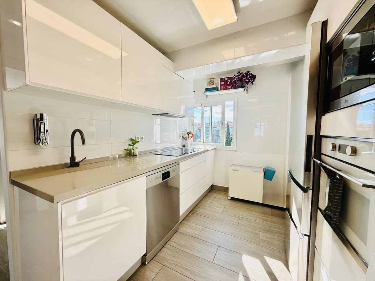 Exclusieve designer duplex penthouse met drie terrassen en zeezicht in Torremolinos in Torremolinos - foto 17