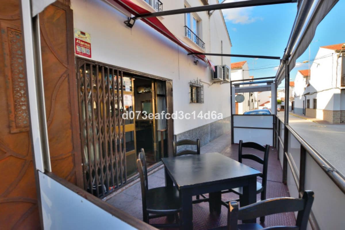 3-slaapkamerwoning met commercieel gedeelte in Ronda in Ronda - foto 17