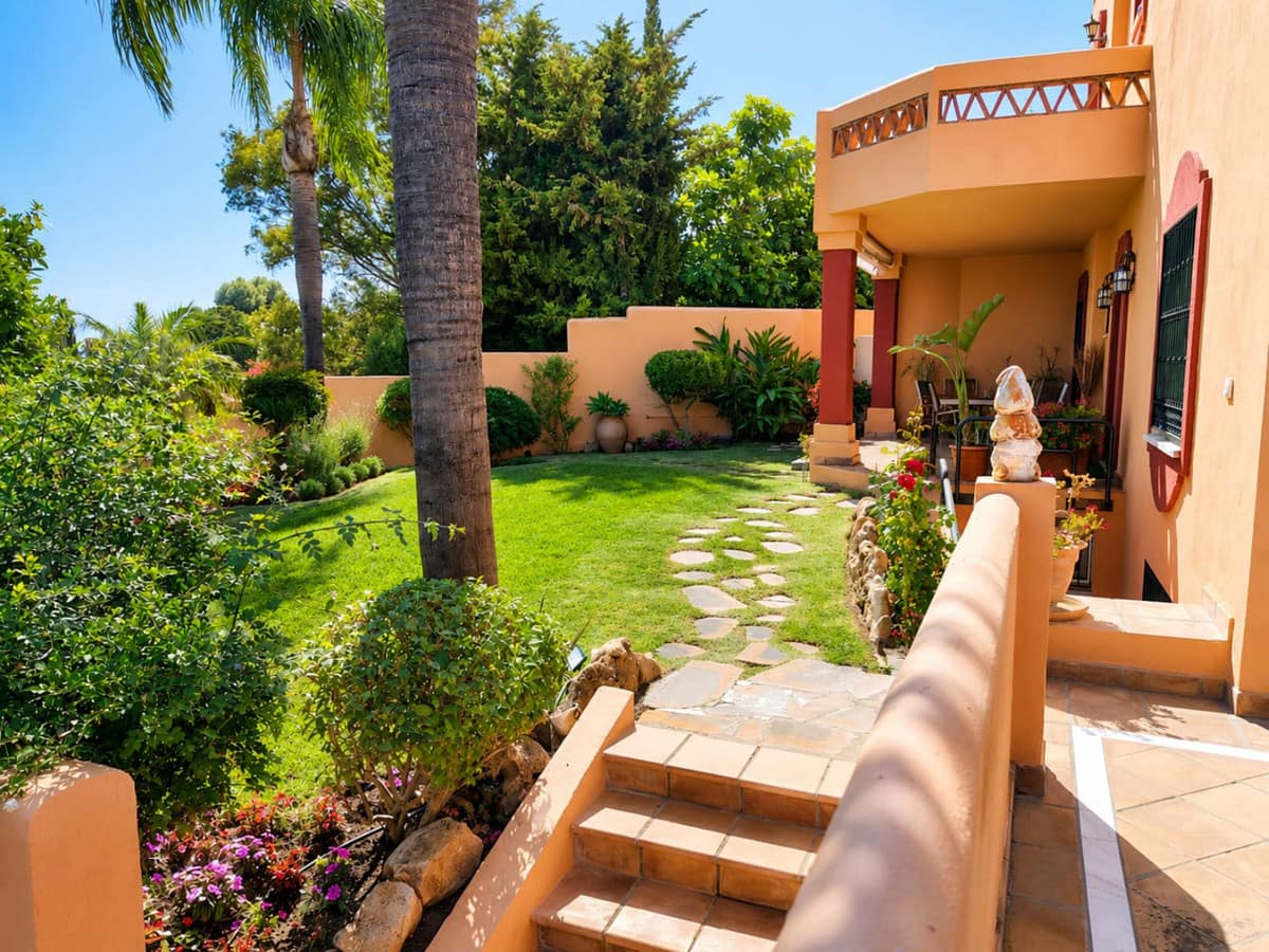 7-slaapkamer villa in Marbella met renovatiepotentieel in Marbella - foto 5