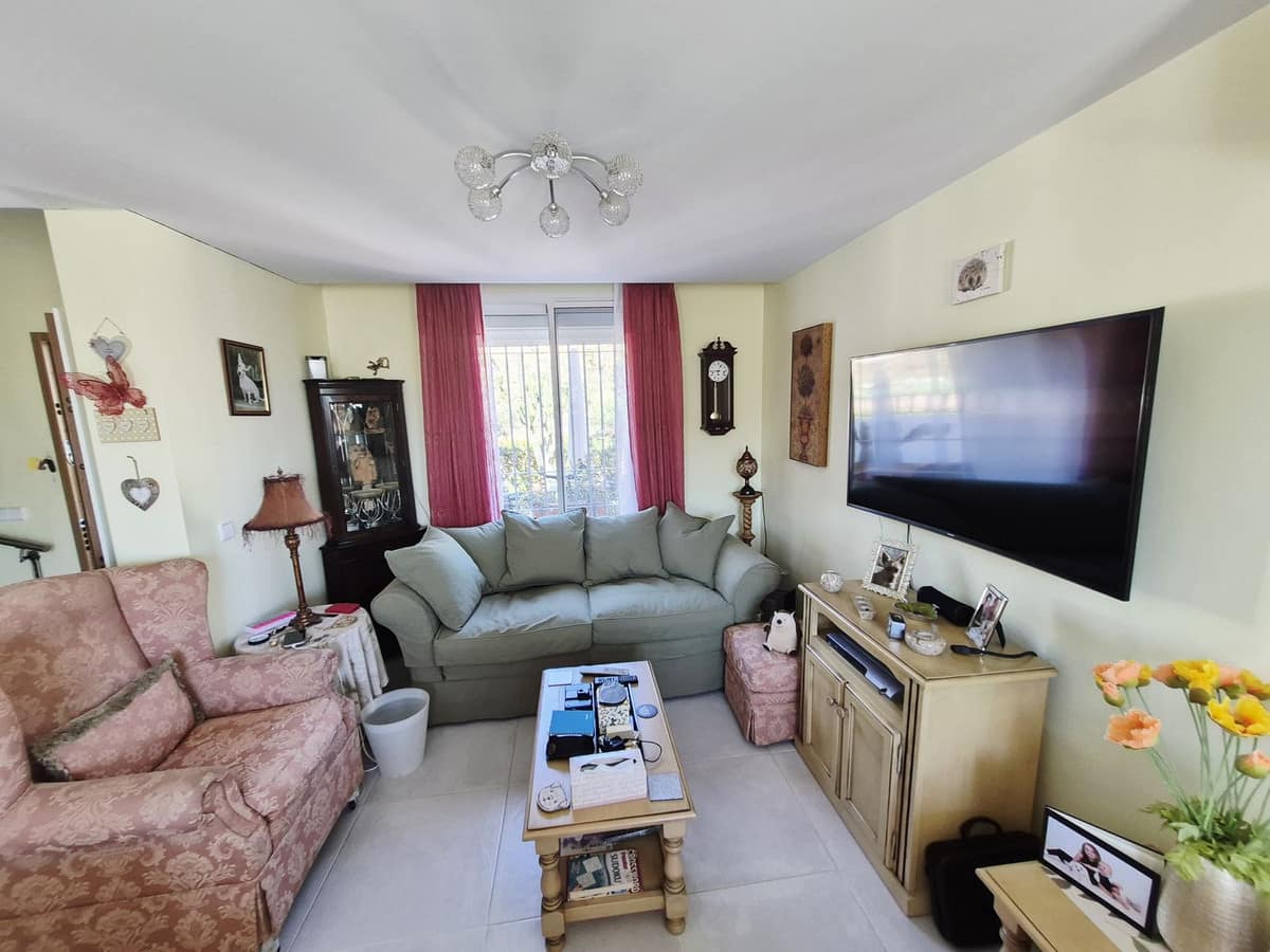 Tussenwoning met 2 slaapkamers in El Chaparral, Málaga in El Chaparral - foto 3