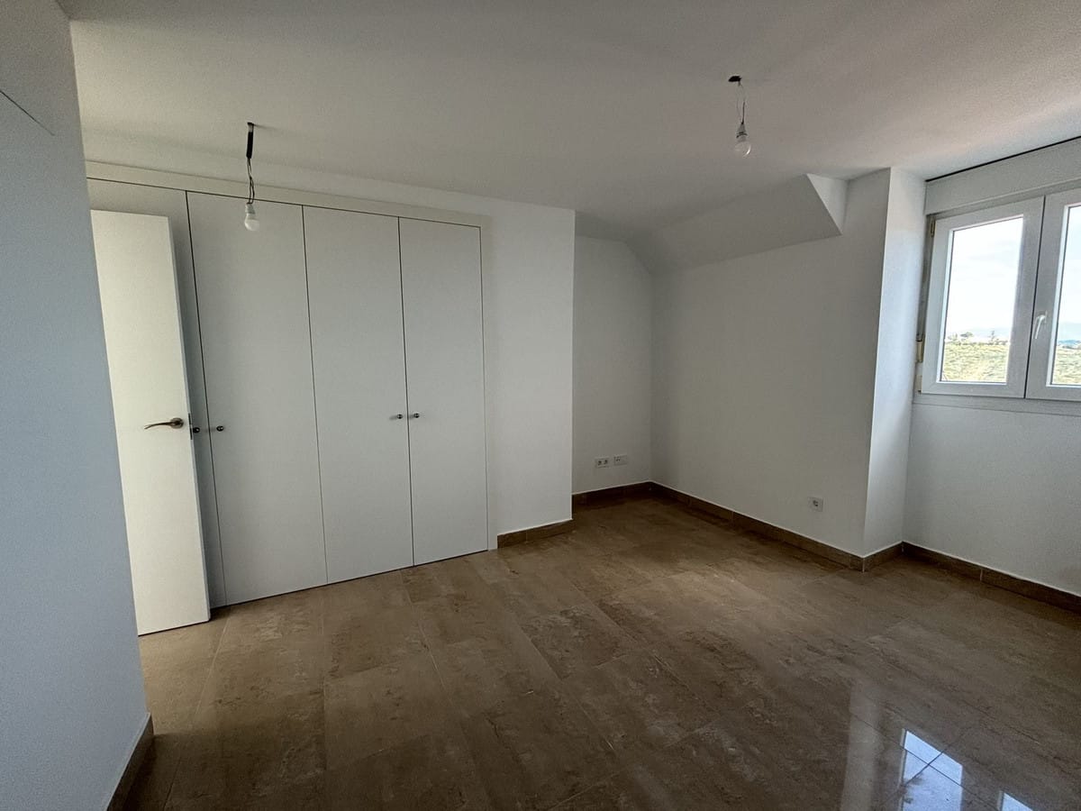 Penthouse met drie slaapkamers in La Duquesa in La Duquesa - foto 14