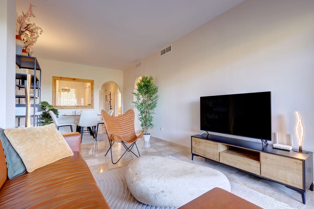 2 bedroom Apartment in Riviera Del Sol in Riviera del Sol - foto 6
