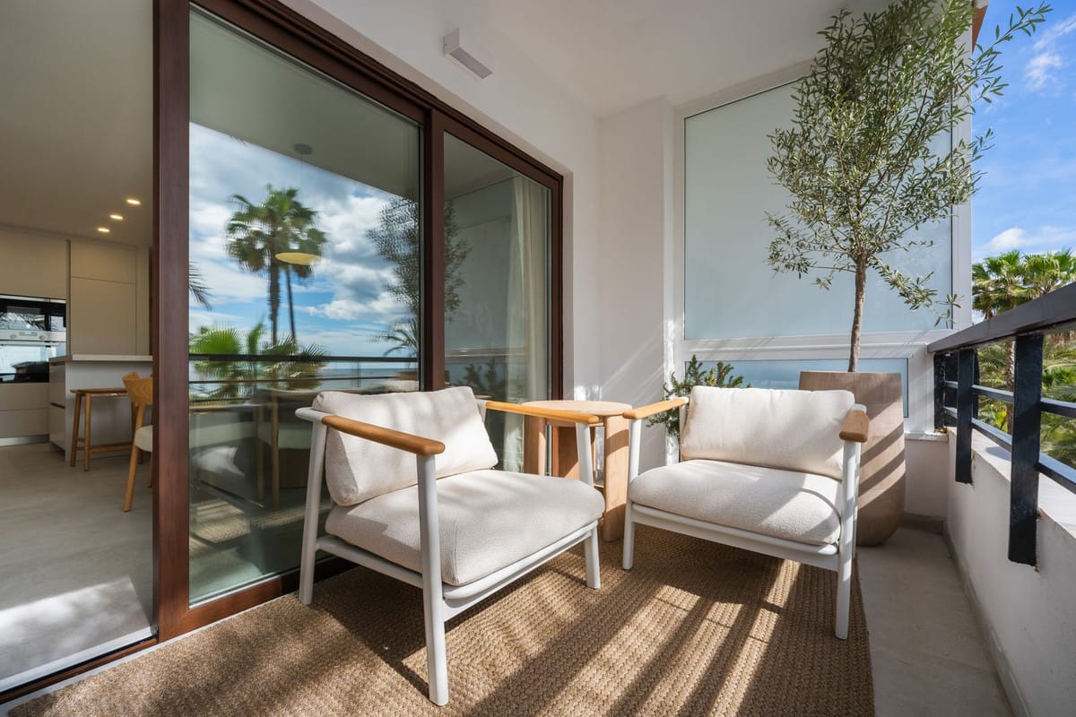 Exclusief 3-slaapkamer appartement aan de promenade van Estepona in Estepona - foto 6