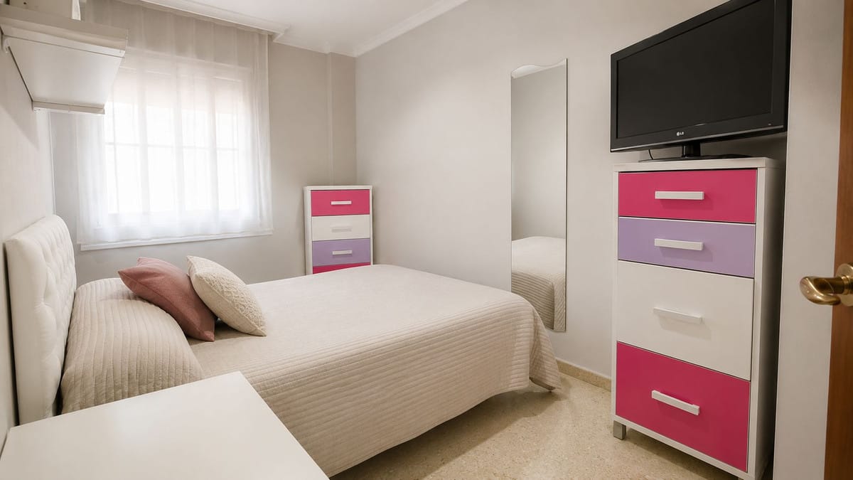 4-slaapkamer stadswoning in La Línea in La Línea - foto 6