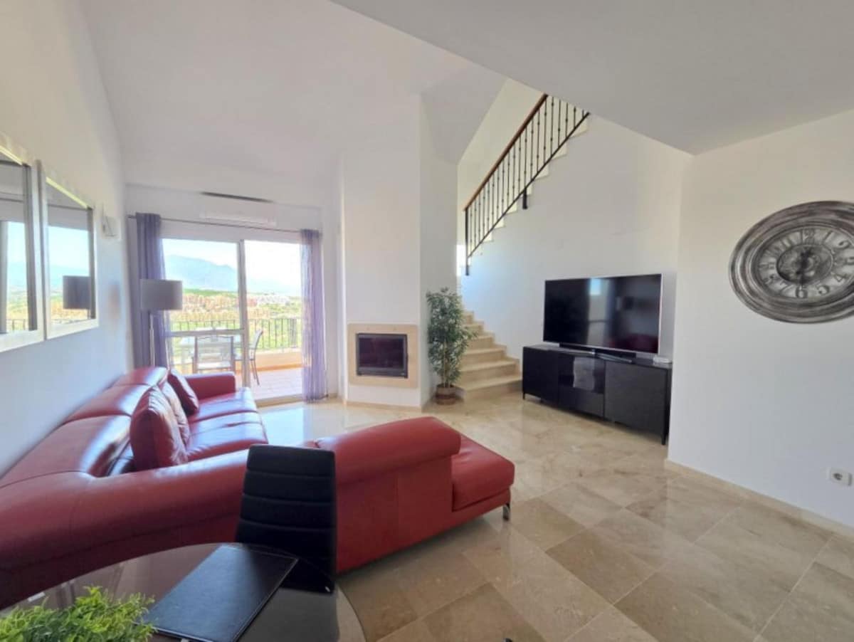 Drie-slaapkamer duplex-penthouse in La Duquesa in La Duquesa - foto 3