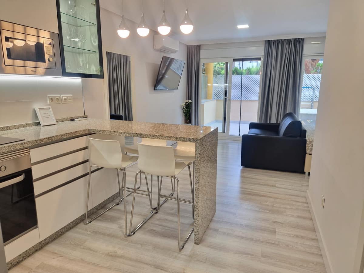 1-slaapkamer appartement in Elviria aan het strand met toeristische licentie in Elviria - foto 2