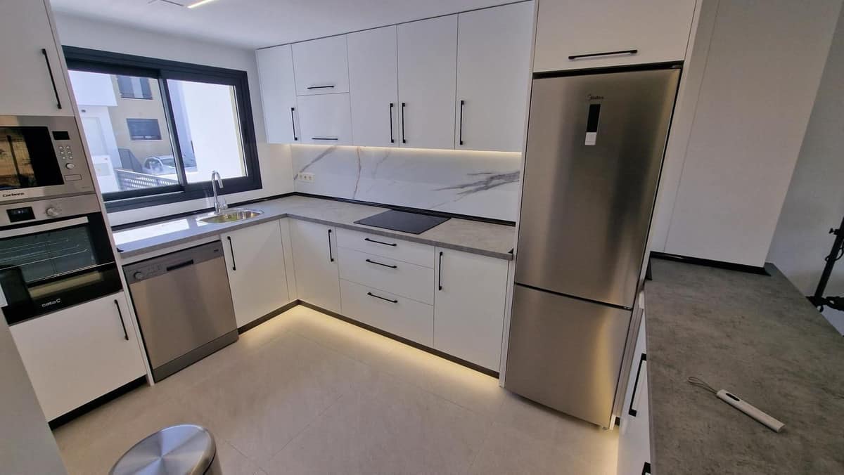 Hoekwoning met 3 slaapkamers in Alhaurín de la Torre in Alhaurín de la Torre - foto 13