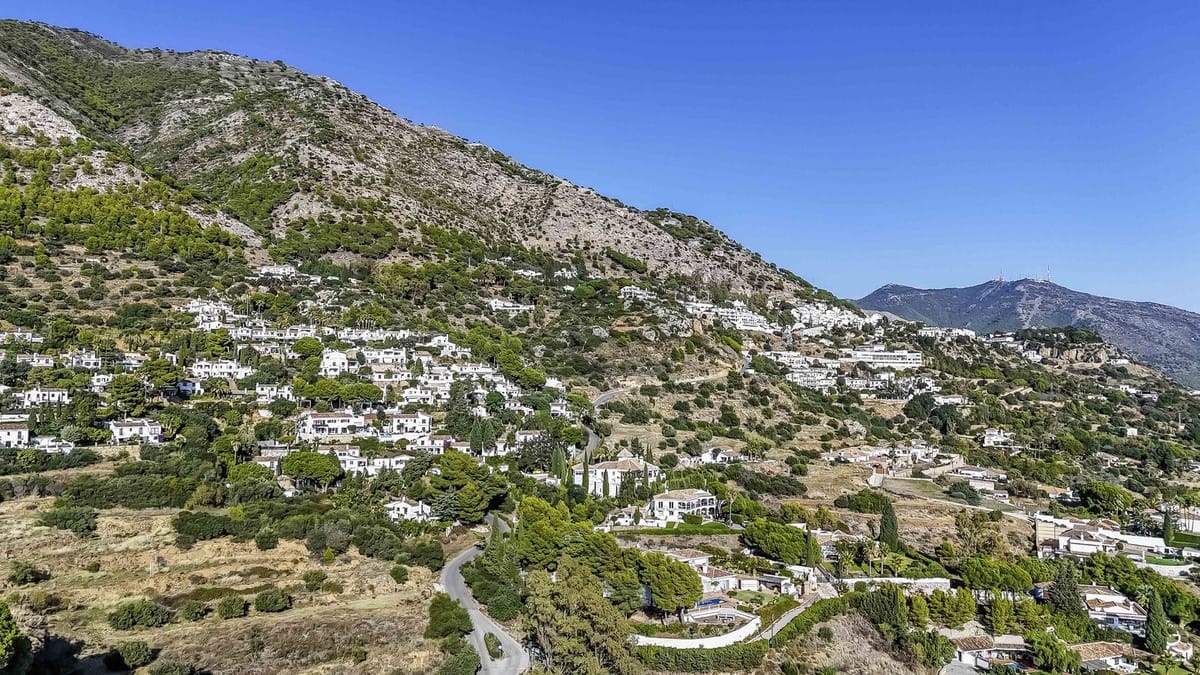 Kavel van 2.000 m² in La Alquería, Mijas in Mijas - foto 7