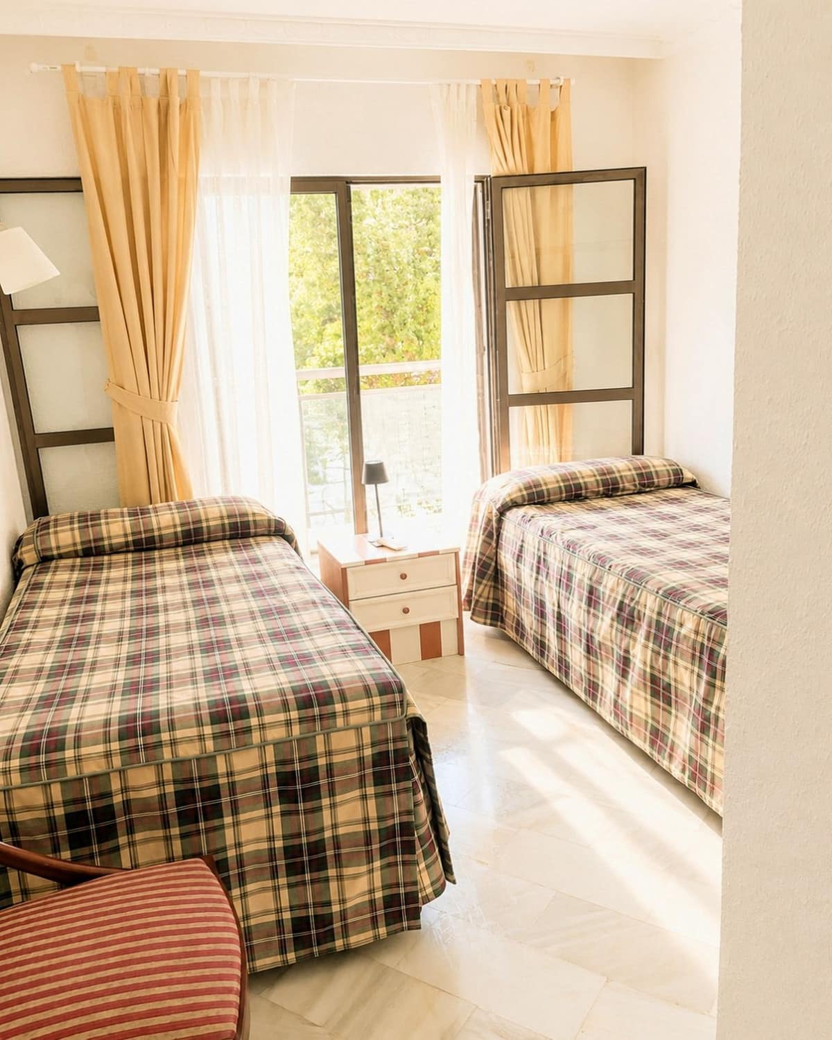 Uitzonderlijk gelijkvloers 2-slaapkamer appartement met zeezicht en ruim terras – Miraflores, Mijas Costa in Miraflores - foto 10