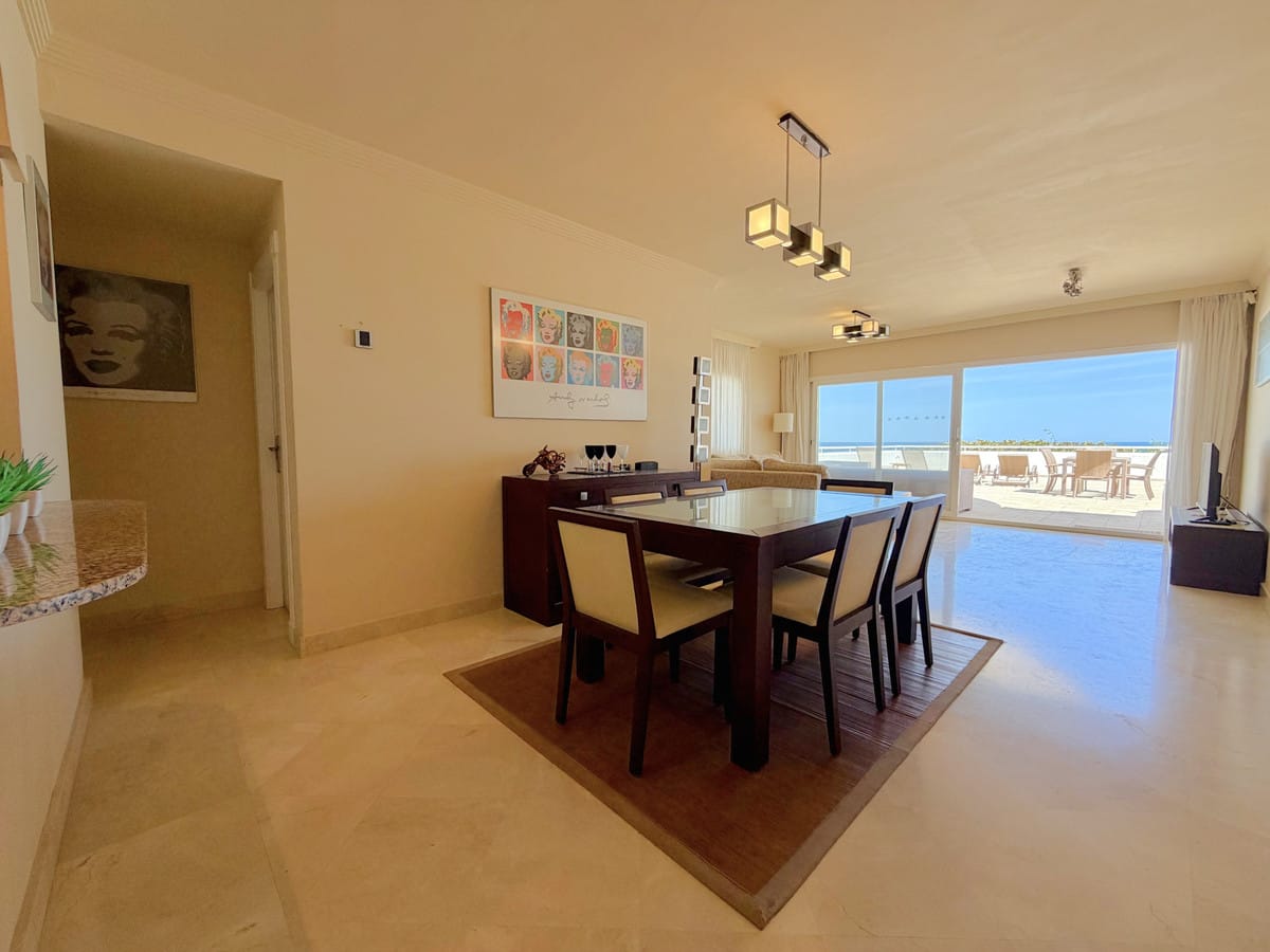 Appartement met 2 slaapkamers aan het strand in Estepona in Estepona - foto 6